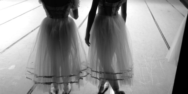 Salsa Fusion: Mixing Styles for an Advanced Dance Experience