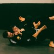 **How to Choose the Best Breakdancing Clothes for Style & Performance**
