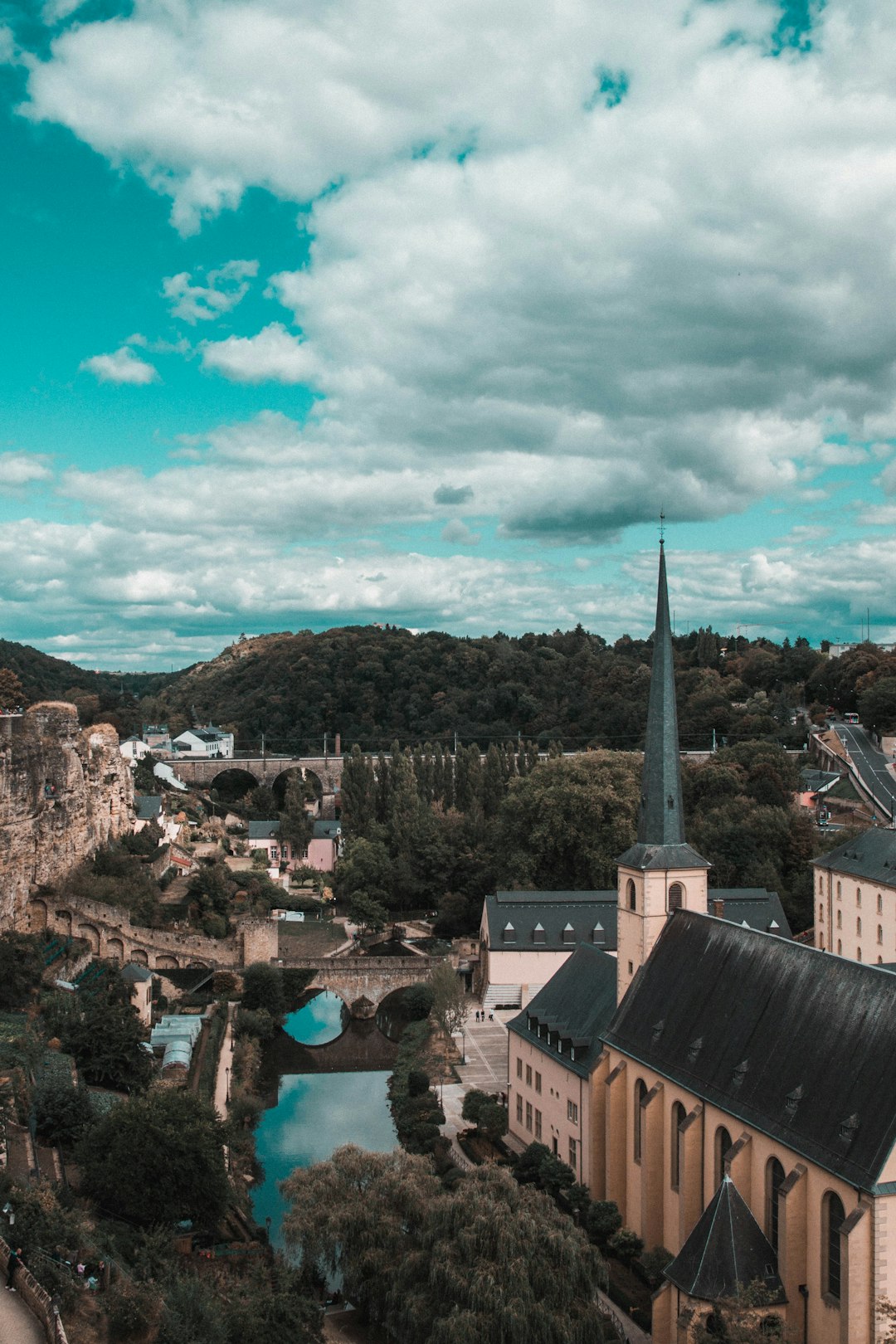 The Town That Dancers Keep Coming Back To
