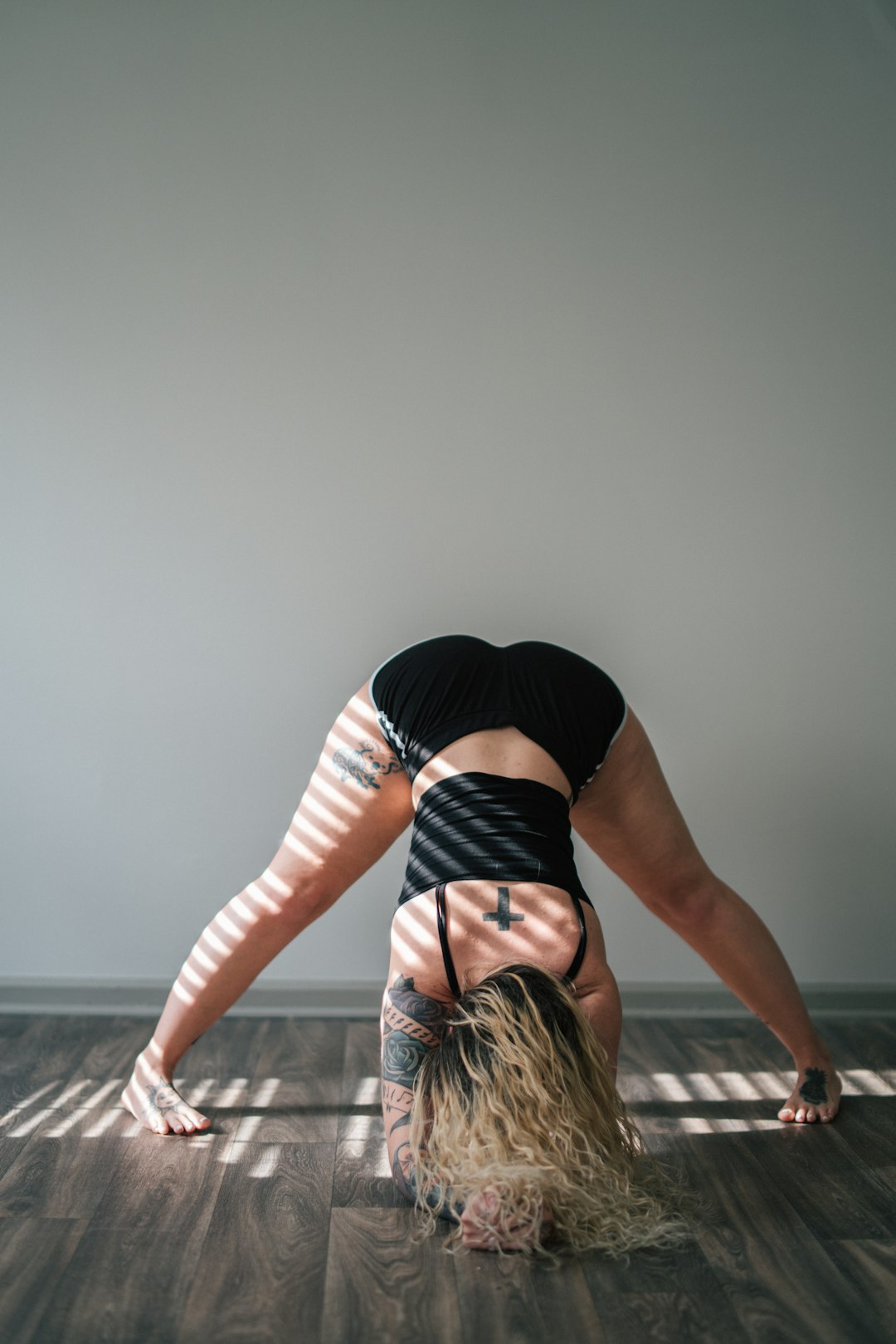 Why Your Frame Keeps Collapsing (And What That Tells You About Your Dancing)