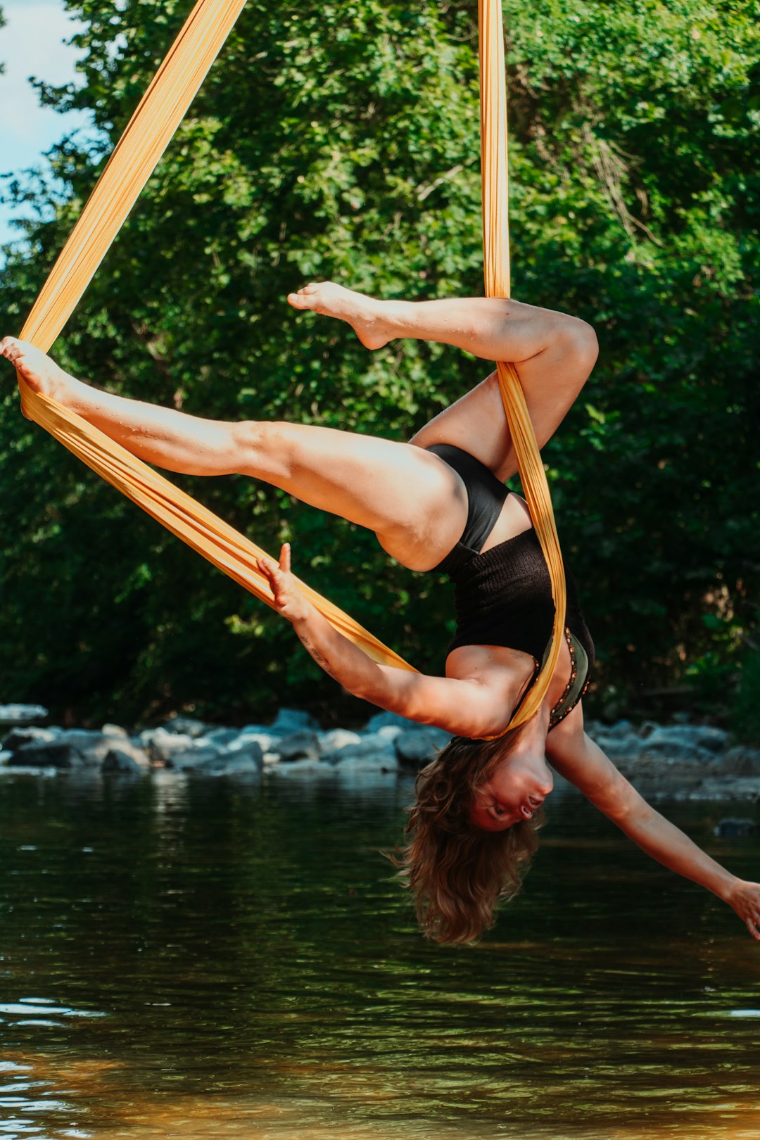 Sync or Swing: How to Match Your Dance Style to the Right Hip-Hop Tracks