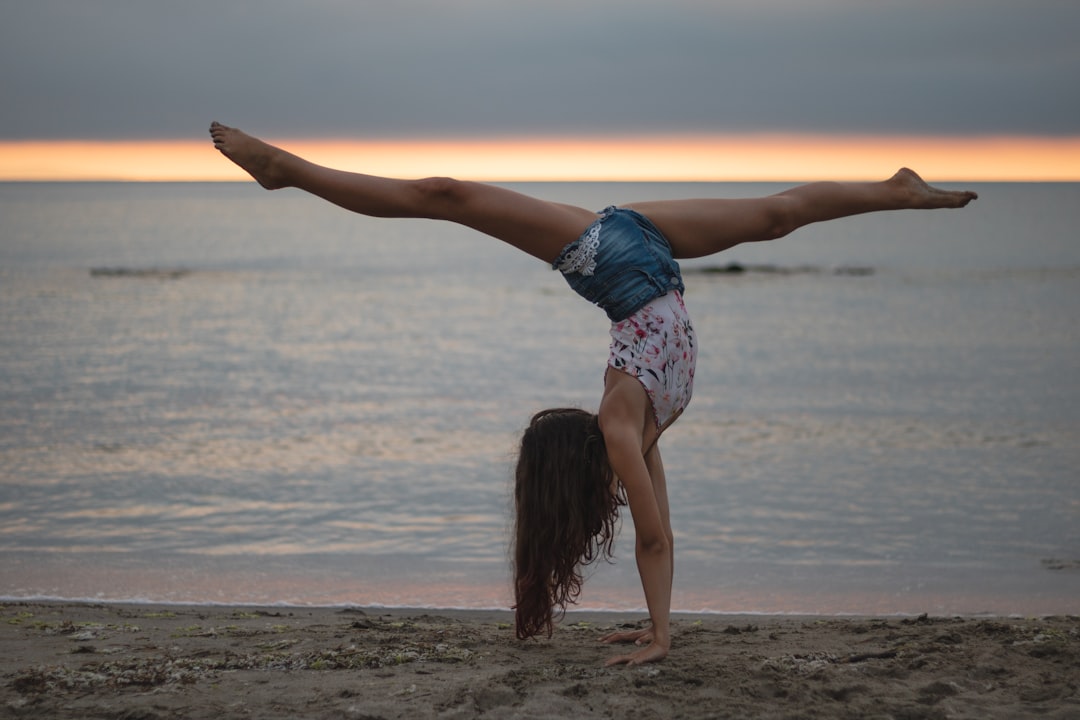 Capoeira Footwear: A Complete Guide to Shoes, Barefoot Training, and What Actually Works