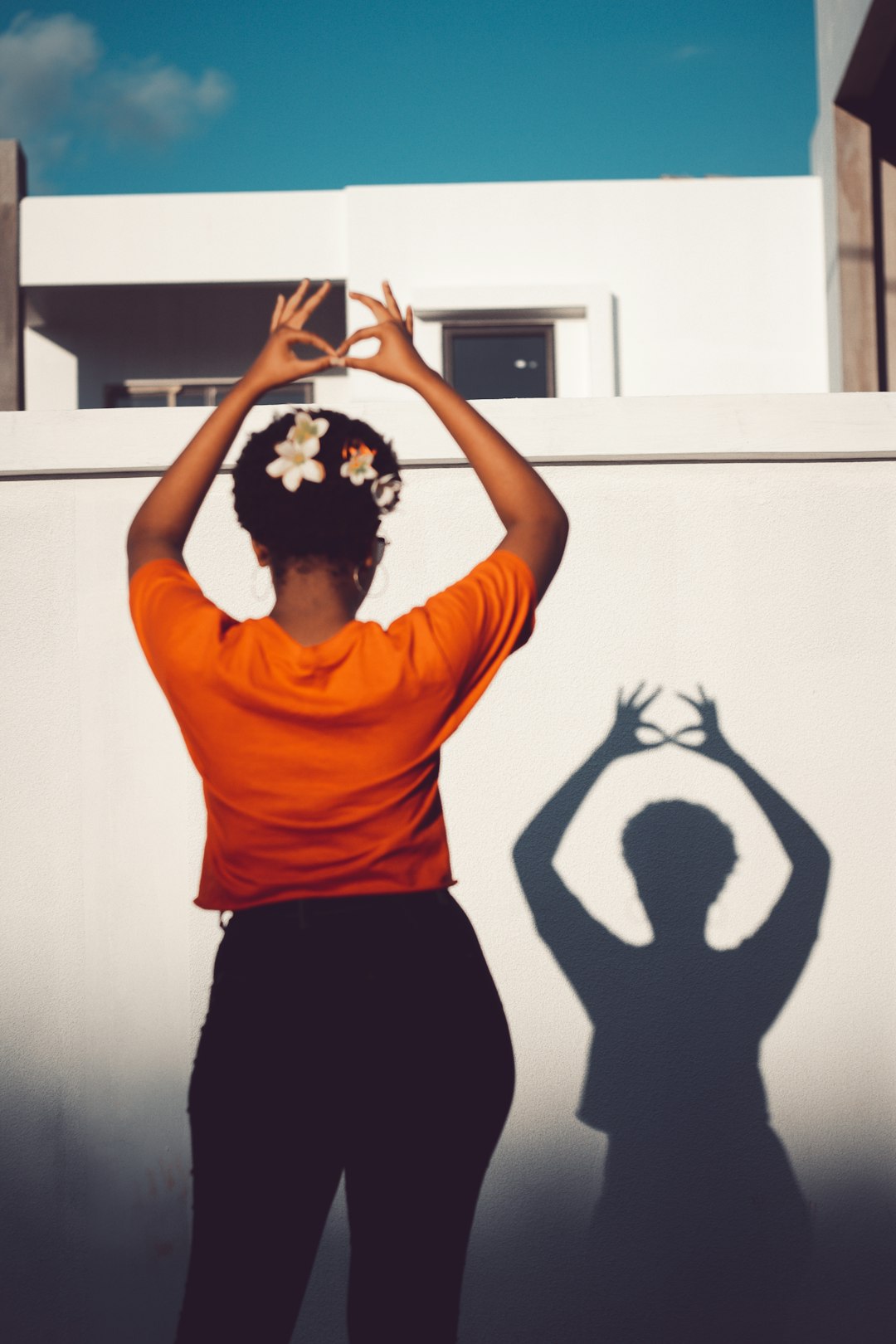 **"Top Breakdancing Beats: The Ultimate Playlist for Your Next Session"**