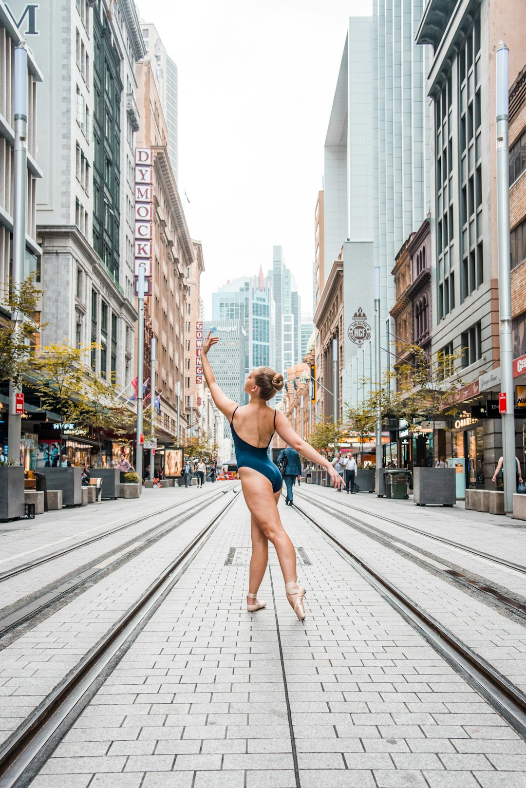 From First Step to First Gig: A Realistic Guide to Building Your Swing Dance Career