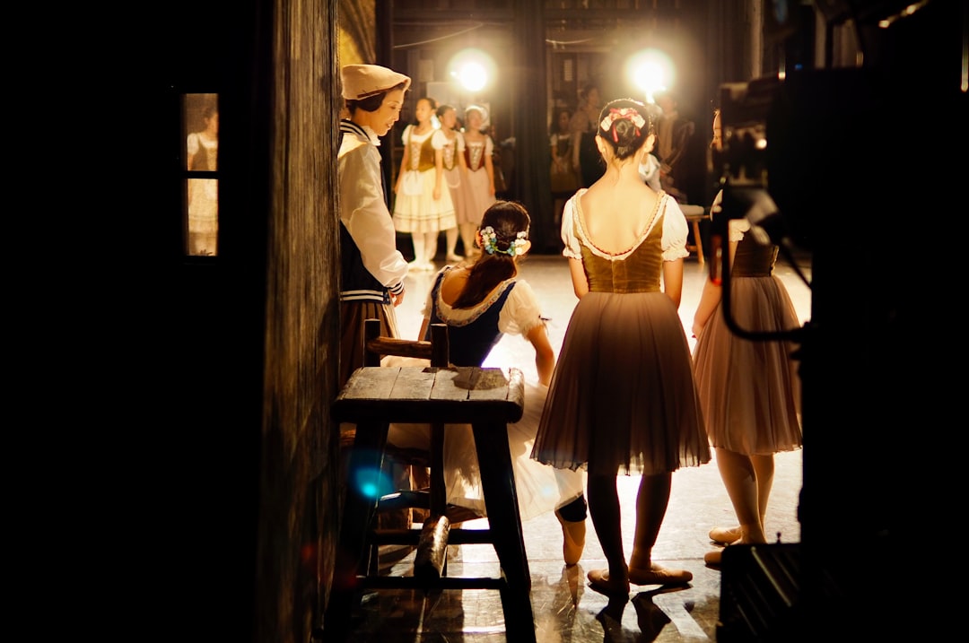 Beyond the Basics: 5 Intermediate Swing Dance Skills to Master