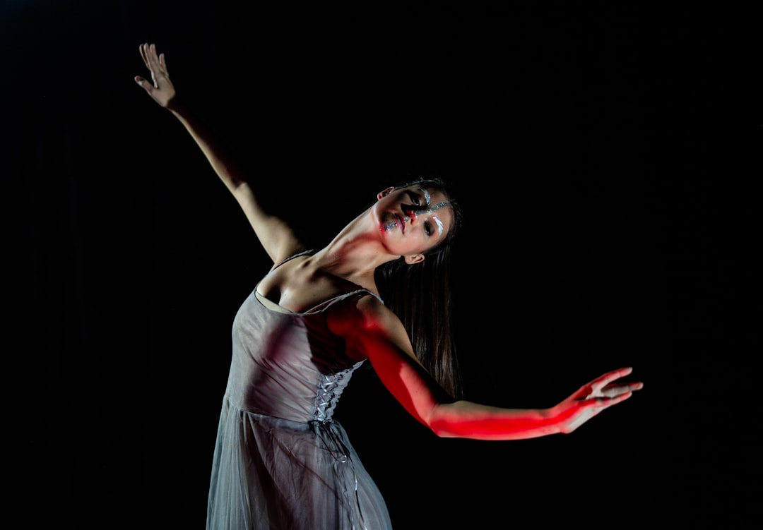 Belly Dance Mastery: A Dancer's Guide to Building Technique, Artistry, and Stage Presence