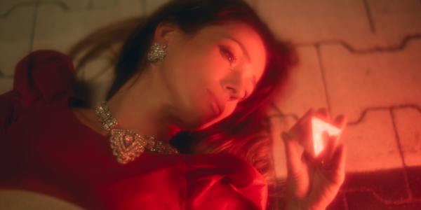 # Shah Rukh Khan and Deepika Padukone’s Beach Dance Video Leaks: Ranveer Singh and Baby Dua Steal the Show