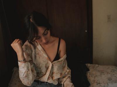 Lyrical Shoe Selection: Balancing Barefoot Sensation with Secure Support