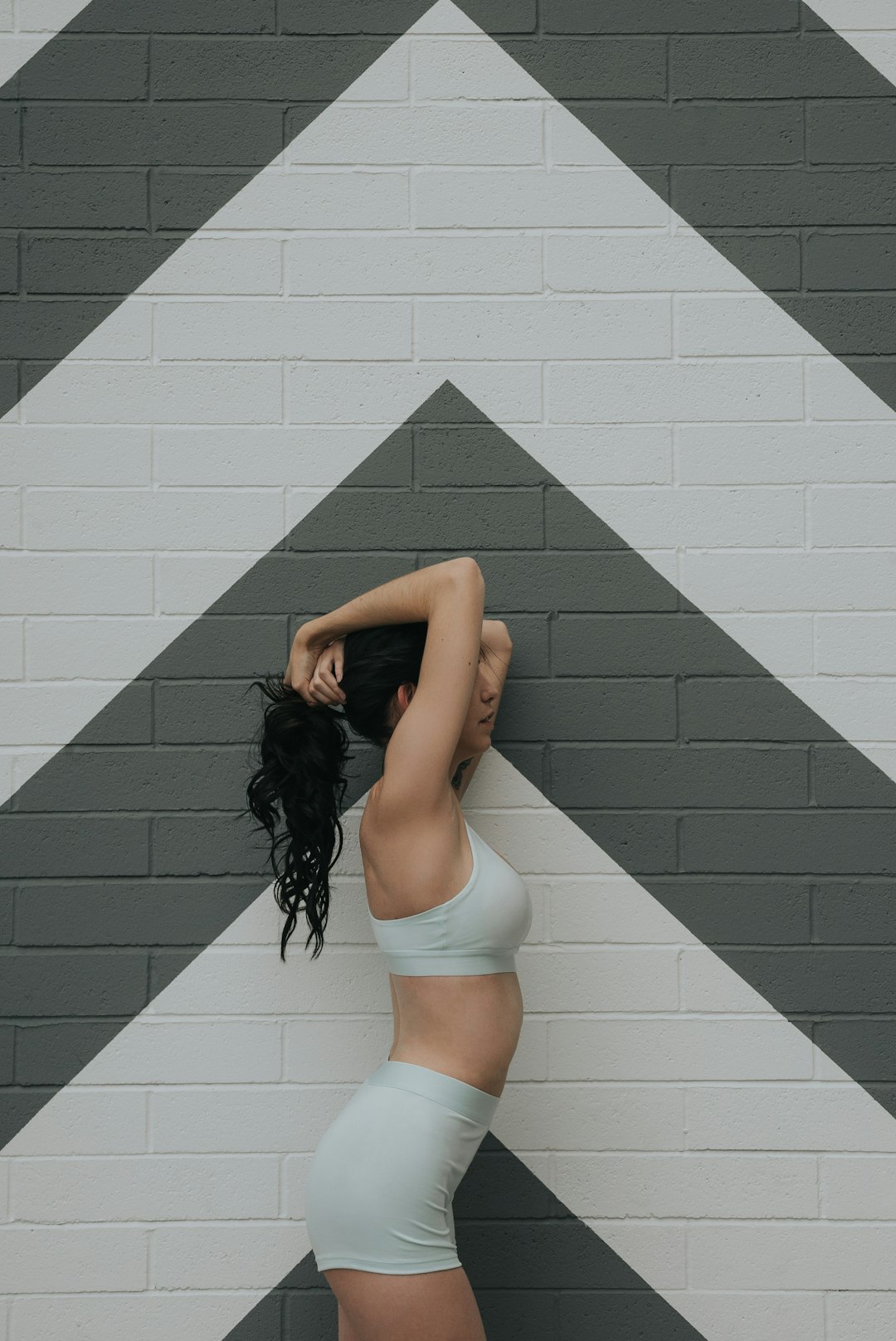 Hip Hop Dance for Beginners: From Bronx Streets to Your First Groove