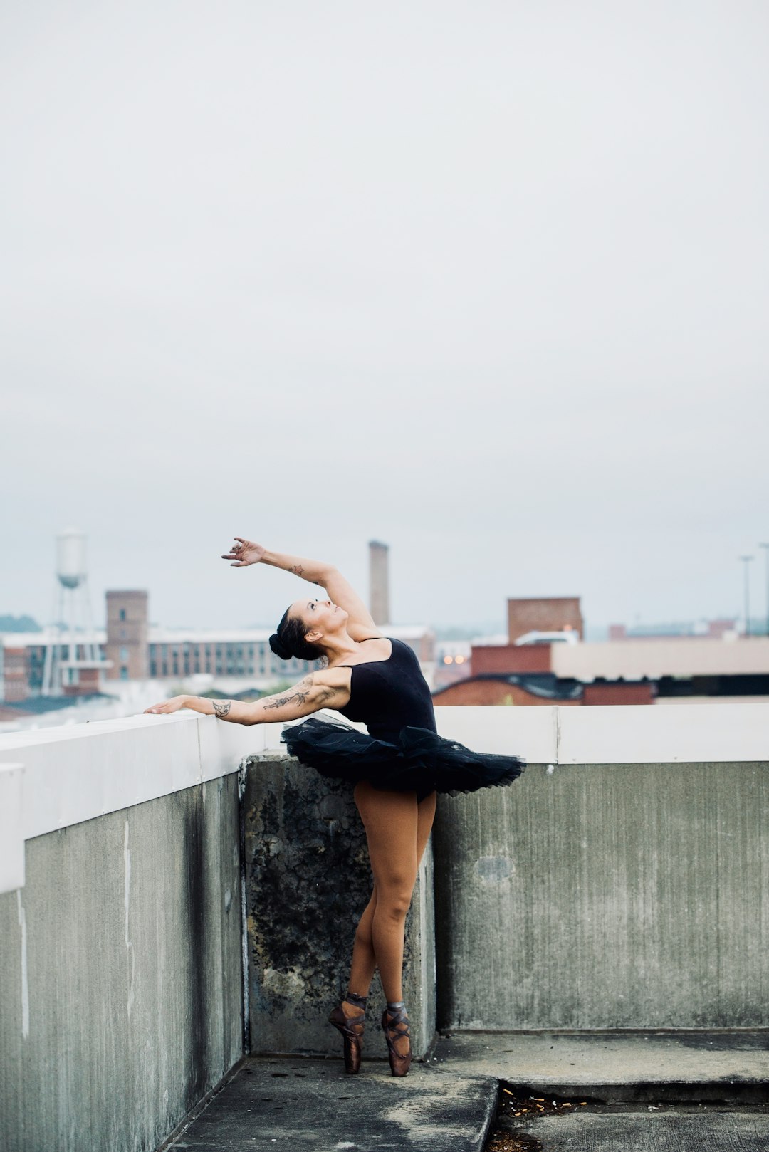 Intermediate Jazz Dance: A Technical and Artistic Guide for Developing Dancers